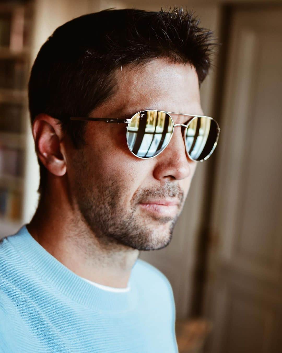 フェルナンド・ベルダスコのインスタグラム：「One of the shades I chose yesterday by @officialmauijim #Hawaii 🤙🏽」