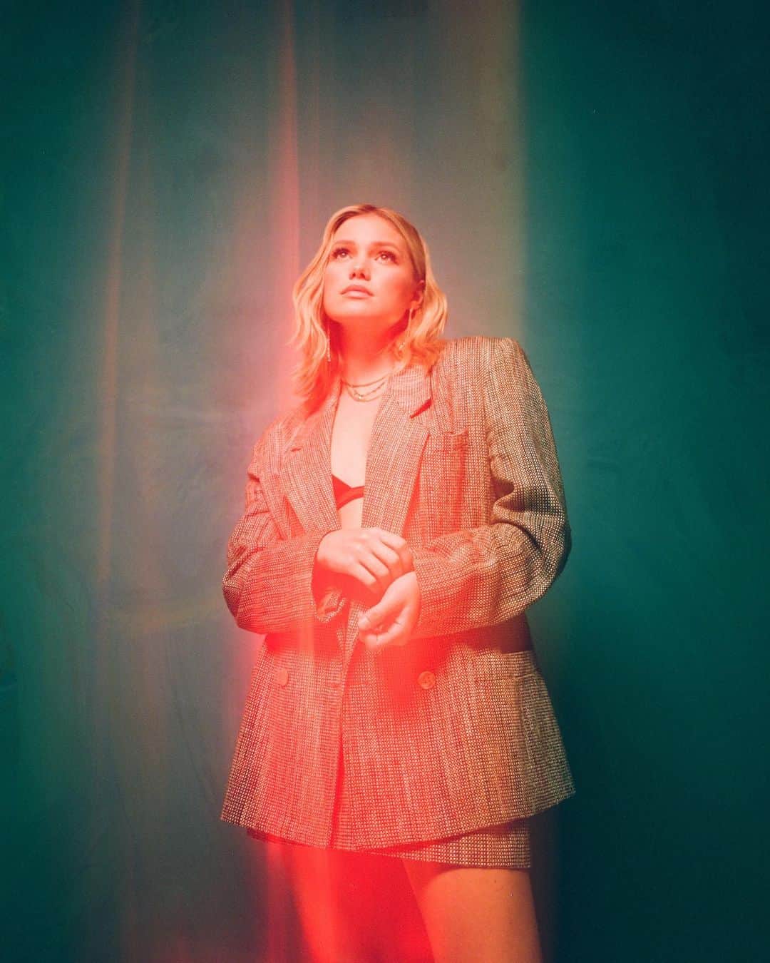 オリヴィア・ホルトさんのインスタグラム写真 - (オリヴィア・ホルトInstagram)「2📀21  photo by @diegobenjaminandrade」1月23日 3時56分 - olivia_holt