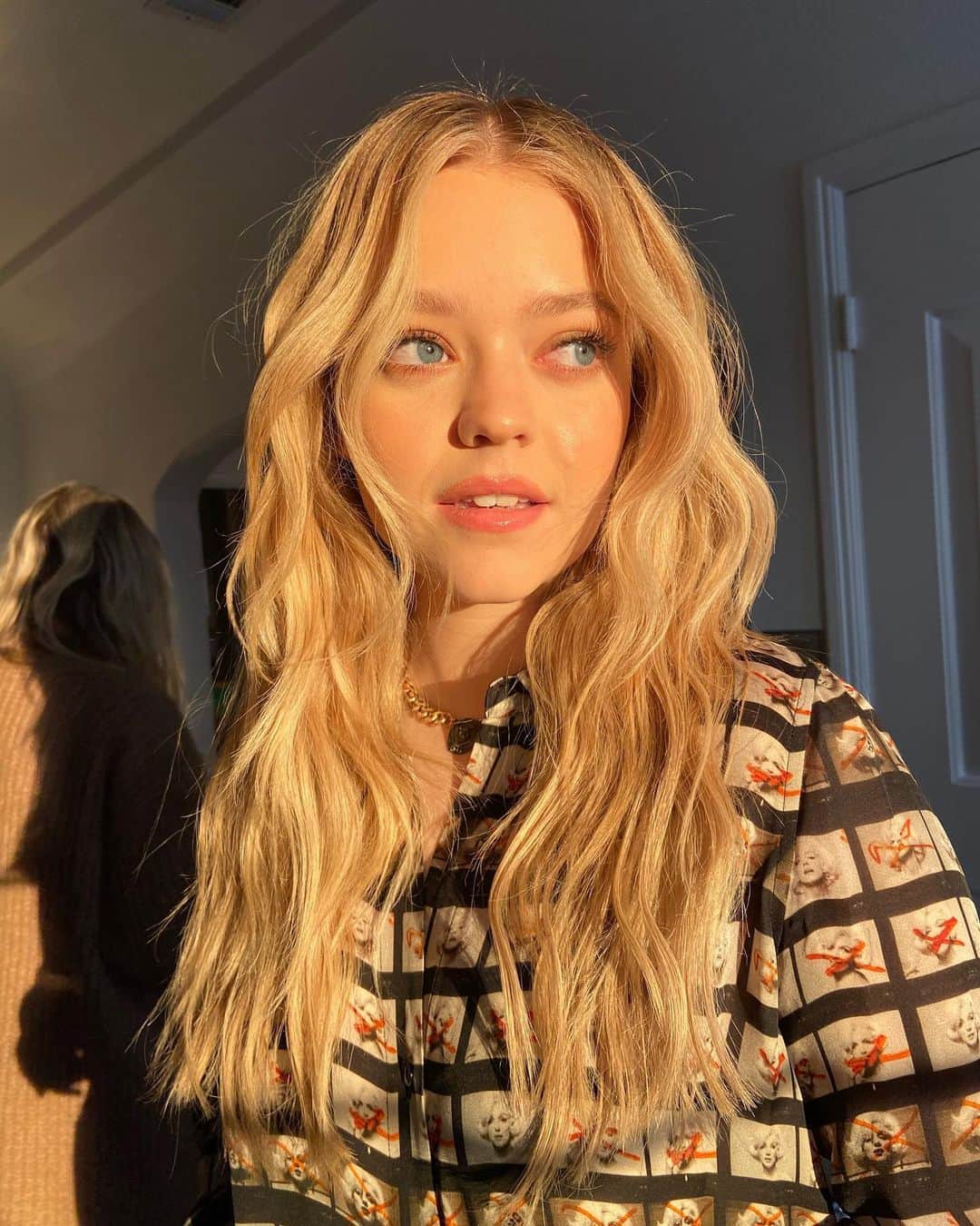 ジェイド・ペティージョンさんのインスタグラム写真 - (ジェイド・ペティージョンInstagram)「🖤Big Sky Virtual Press🤍  Hair: @bykileyfitz  Makeup: @thetonyabrewer  Color: @colorbymattrez  Style: @styledbyfranzy   Top-  @lagencefashion  Pants- @rebeccaminkoff  Necklace- @traceenicholsjewelry  Shoes- @vincecamuto」1月23日 3時54分 - jadepettyjohn_official