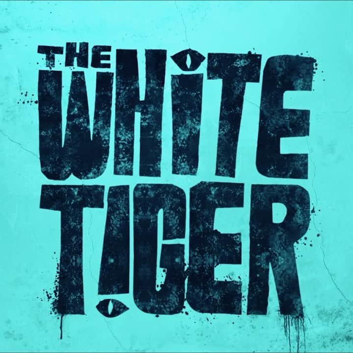 プリヤンカー・チョープラーのインスタグラム：「The White Tiger is out now on @netflix!! It’s just about a year to the day when we wrapped filming this, and I am so proud of what we are sharing with the world. I hope you’ll take some time for a night “at the movies” (on your couch) to watch it. Godspeed.  #TheWhiteTigerNetflix  @gouravadarsh  @rajkummar_rao  #RaminBahrani @netflix」