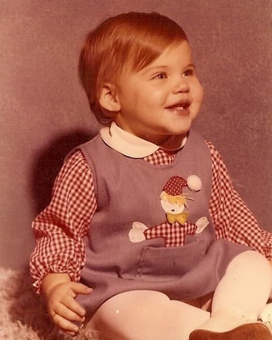 ティファニー・ティーセンのインスタグラム：「#fbf Taking it waaay back as this little girl turns a whoppin’ 47  years old tomorrow! Where did the time go? #birthday #celebrate #timeflies」
