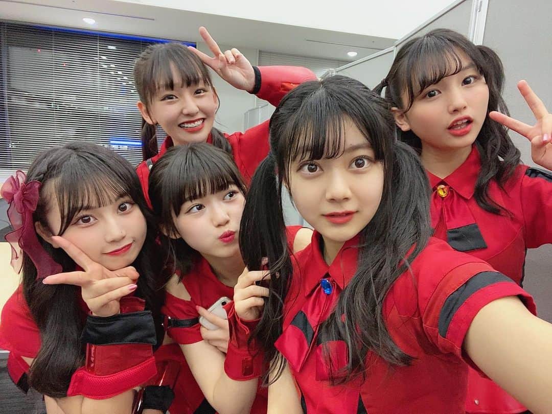 沢村りさのインスタグラム：「☺︎♡﻿ ﻿ .﻿ ﻿ .﻿ ﻿ ﻿ #Lilyofthevalley #沢村りさ #リリバリ #idol ﻿ #jk #jk2 #2021 #リリバリレイメイ0207 #集合写真 #メンバー」