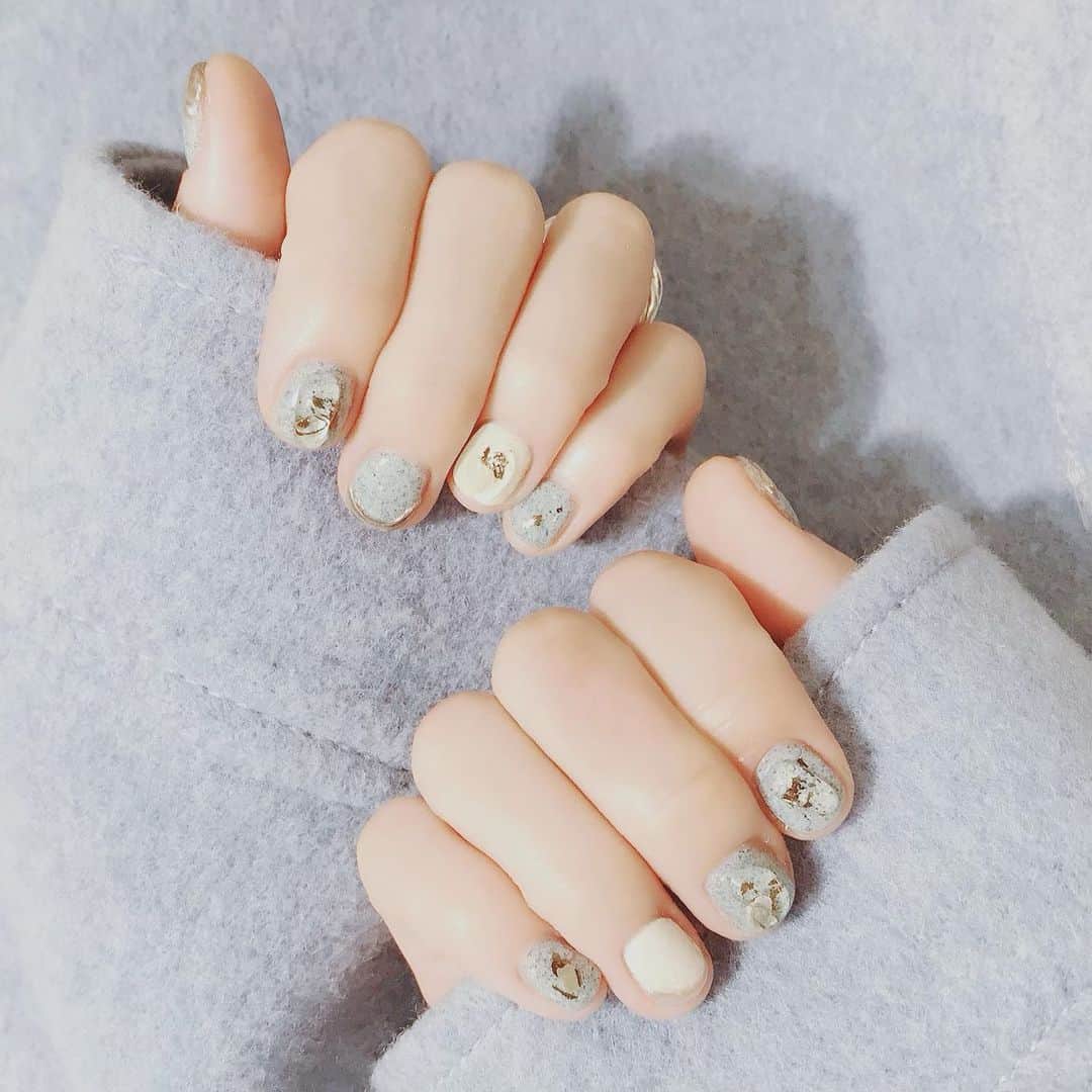 なかやまちえこさんのインスタグラム写真 - (なかやまちえこInstagram)「ブルーとグレーの間✨⠀ ⠀ #nail #nails #nailart #ネイル #美甲 #ネイルアート  #japanesenailart #manucure #japanesenails #manicurist #gelnails #أظافر #네일아트 #미용 #vẽmóng #silentsiren #あいにゃん @ainayamauchi3131」1月22日 19時52分 - chiekonakayama