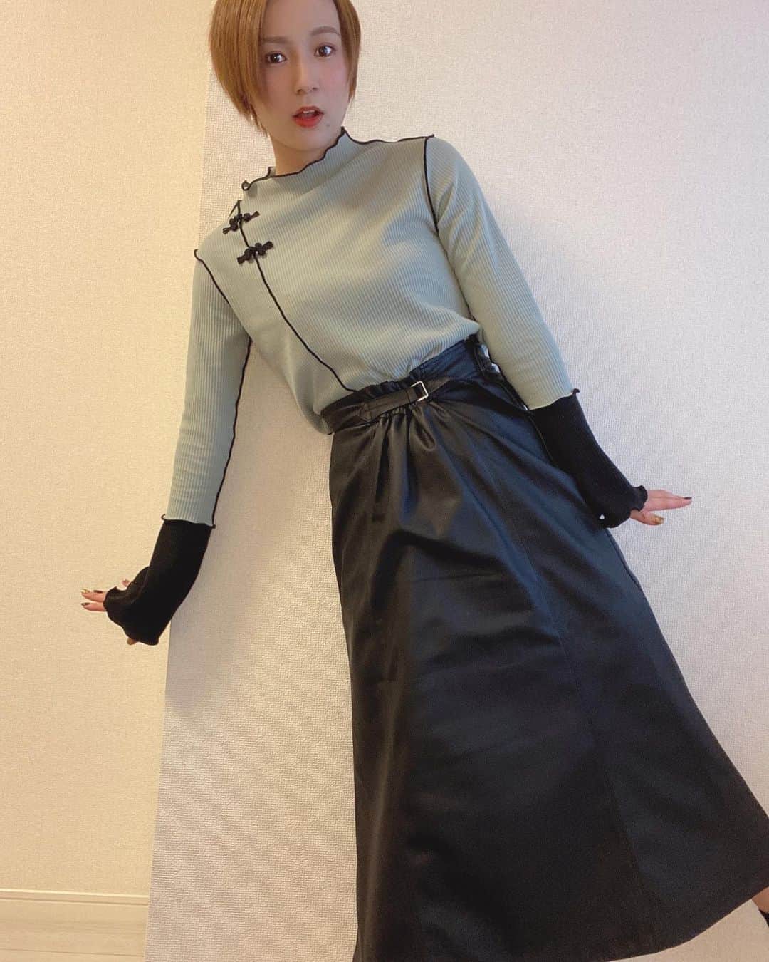 工藤菫のインスタグラム：「いや、全身が載せたかってんで、 全身やから、ね #知らんけど ！！！  #アプガ #suuコーデ」