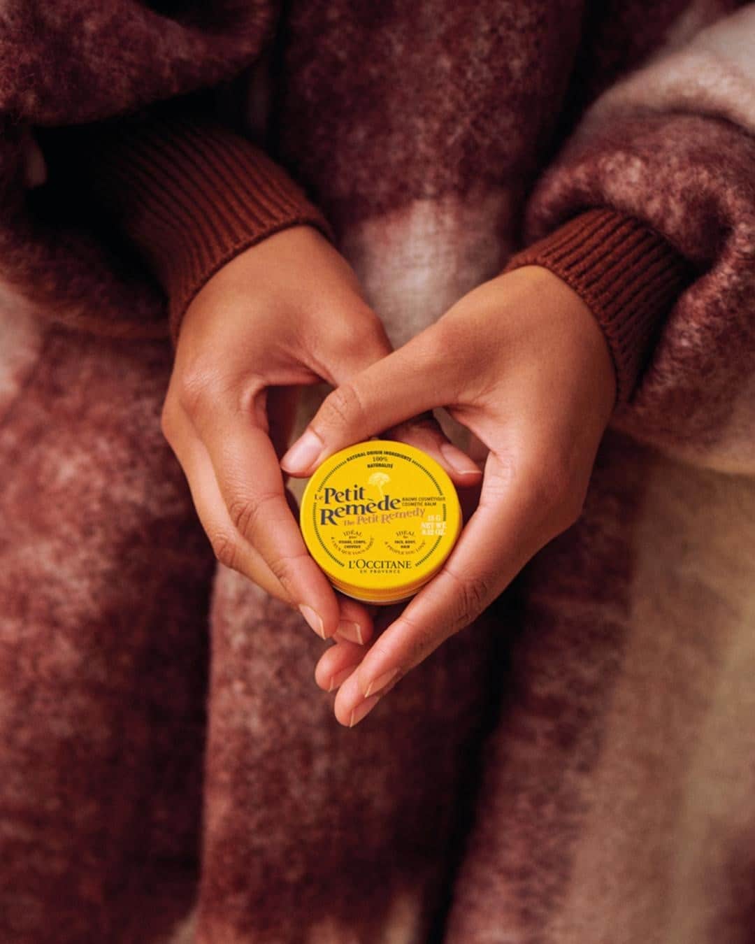 ロクシタンのインスタグラム：「Winter chills got your skin in need of a little pick-me-up? ❄️⁣ ⁣ Our Petit Remède balm is perfect for dry or cracked lips and fingers that need a deep moisturizing treatment. It also adds an extra glow to your skin. ✨⁣ ⁣ 💬 Have you tried our Petit Remède?⁣ ⁣ #Winter #skincare #NaturalBeauty #LOccitane」