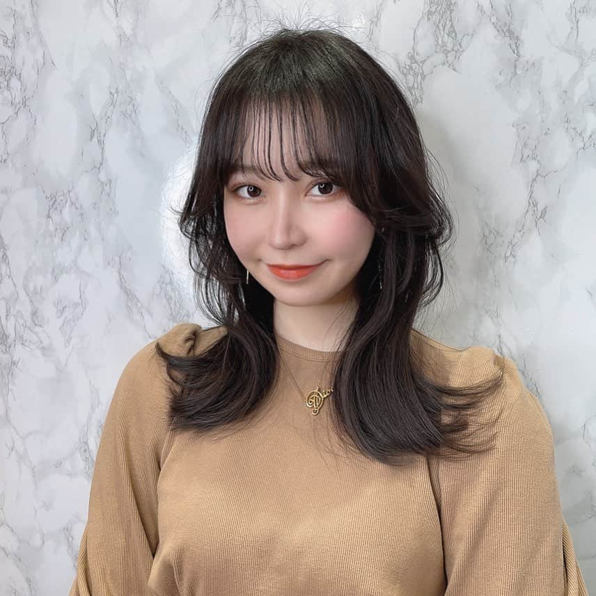 森美生さんのインスタグラム写真 - (森美生Instagram)「雰囲気変わった？💇‍♀🤍 久しぶりに10cmくらいカットできて幸せ🐰 @kaaya_nishikubo さんに任せてよかったデスありがとうございます🌷🌷」1月22日 20時13分 - miosuke48