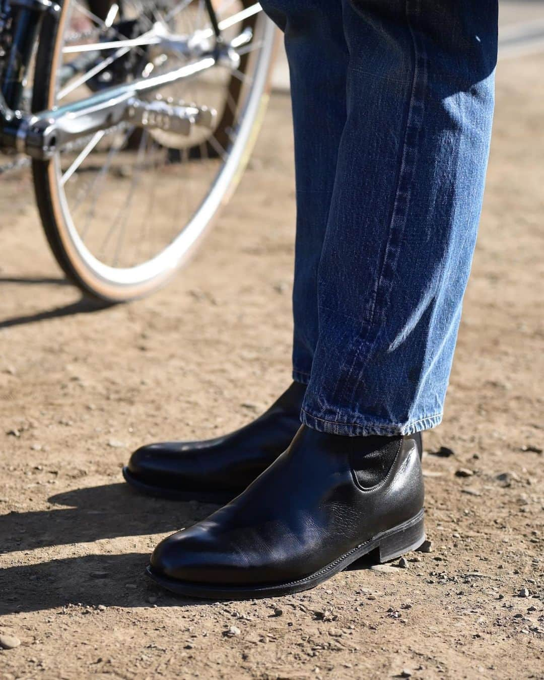 Shuhei Nishiguchiさんのインスタグラム写真 - (Shuhei NishiguchiInstagram)「"Casual Friday"Twisted classic as usual Details◀︎◀︎◀︎swipe left 金曜日の仕事着 ・ ・ ・ Tap for Brands #beamsf #brillaperilgusto #levis #liveinlevis #grenfell #agnesb #jmweston #instafashion #picoftheday #mensstreetstyle #follow #sartorial #influence #bestoftheday #vintagestyle #vintagewear  #spezzatura #outfitmen」1月22日 20時36分 - shuhei_nishiguchi