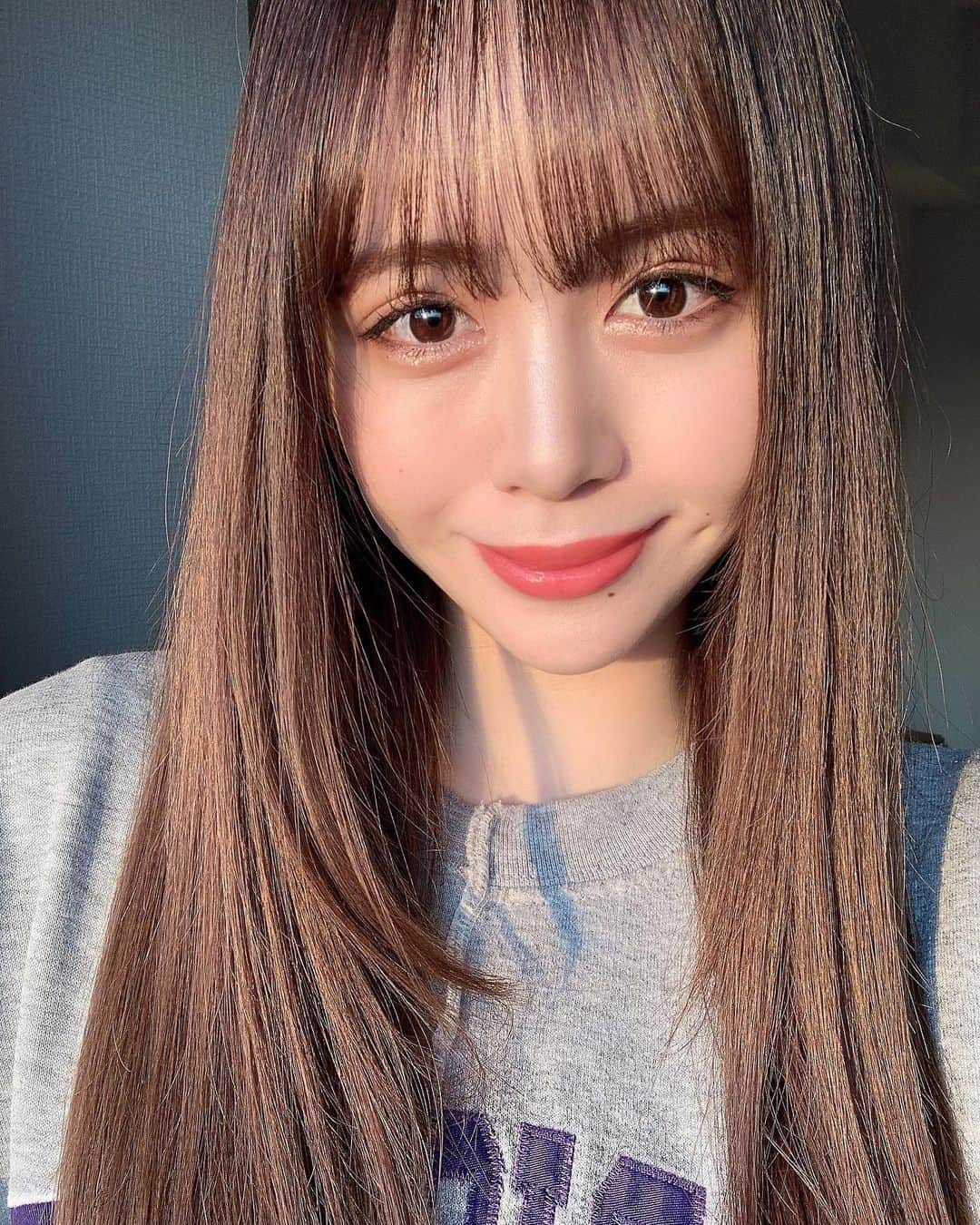 Nanaseのインスタグラム：「この前、@haab_dream でアンストレスをしてきたよ〜！﻿ お肌の炎症を抑える優しいピーリング、﻿ ミネラル豊富なクリームでマッサージ、﻿ 保湿成分たっぷりなパックをして頂いて﻿ 乾燥とマスクでダメージを受けたお肌が復活しました🧚🏻‍♀️﻿ なによりマッサージが気持ち良すぎて癒された、、﻿ ﻿ ﻿ いつもは眉毛アートでお世話になってたけど﻿ 他にも気になるメニューが沢山だし﻿ 原宿店の内装も可愛くてお気に入りのクリニック◎🤍﻿ ﻿ ﻿ ﻿ #渋谷#原宿#表参道#haab#haabdream#ハーブ #美容#美容クリニック#美肌#美肌メンテナンス﻿ #アンストレス#beauty」