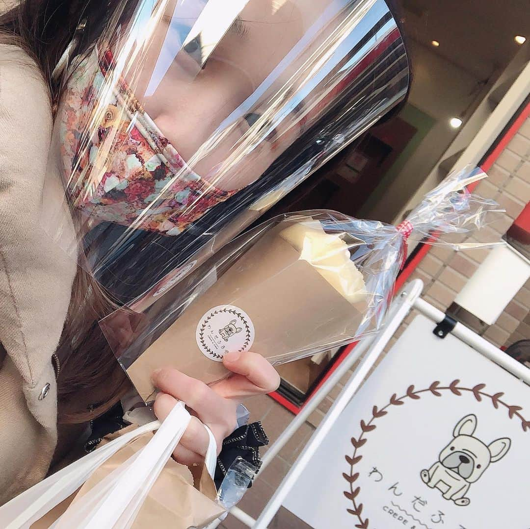 世手子さんのインスタグラム写真 - (世手子Instagram)「A crepe shop where you can take out🍰🍓 I put on the face shield✨✨ It's a homely cafe🏠(o^^o) @crepecafe.wonderful #crepecafeわんだふる へ #FashionableShield を付けて行きました(*´∇｀*) 簡単でつけやすかった✌︎('ω'✌︎ ) これで #緊急事態宣言 でも万全(*^_^*) #タピオカいちごミルク 🥛久々に飲んだよ(´∀｀*)#いちごチョコホイップ クレープも濃厚で美味しかった(〃ω〃) #テイクアウト okのクレープは嬉しい(￣∇￣) #あなたの「キレイ」を邪魔しない #川崎クレープ #クレープ屋さん #矢向カフェ #南武線カフェ #川崎市幸区 #pr #トリドリベース  #asagakeで体験  @asagakecom」1月22日 21時14分 - rojide