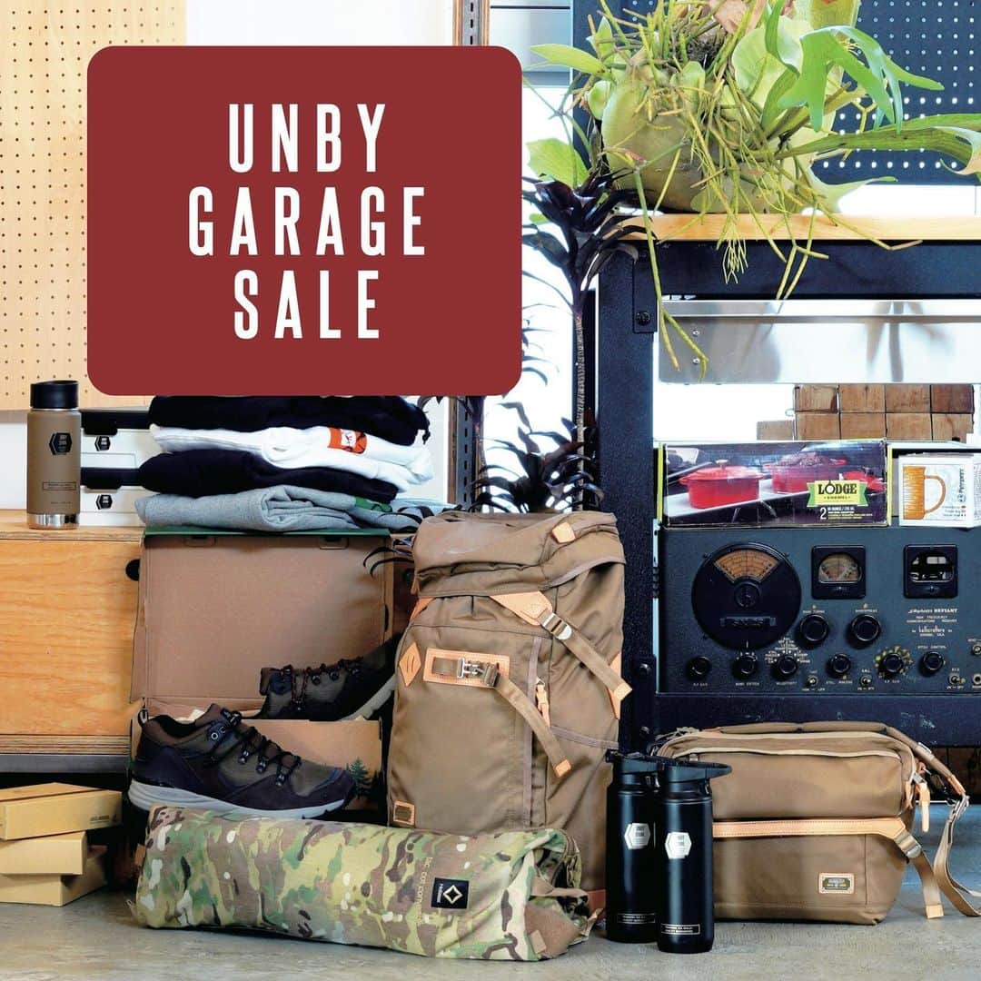 UNBY GENERAL GOODS STOREのインスタグラム：「アプリ会員のお客さまに向けて、UNBYガレージセールを開催です！ 全国の UNBY ストアの店長たちが、なにやらゴソゴソしているな？と思ったら 全店の「ちょっと訳あり品」を原宿ストアに集めてガレージセールを始めました!  店頭で擦り傷がついたもの、撮影に使用したものなど ちょっとだけ訳あり品ですが、「こんなの気にしないなー」なんてモノがあれば めっけもんです。 ちょっとした大物はオンラインにださずに原宿店舗で静かにジッとみなさまをお待ちしています。  ※ガレージセールのアイテムはアプリ会員さまのみの販売になります。 . . . . . #unby #AS2OV  #リュック　#リュックコーデ　#unbygeneralgoodsstore #lifestyle #backpack #バックパック #bagdesign   #アンバイ #アッソブ #SALE #セール情報 #ガレージセール #accessories #everydaycarry」