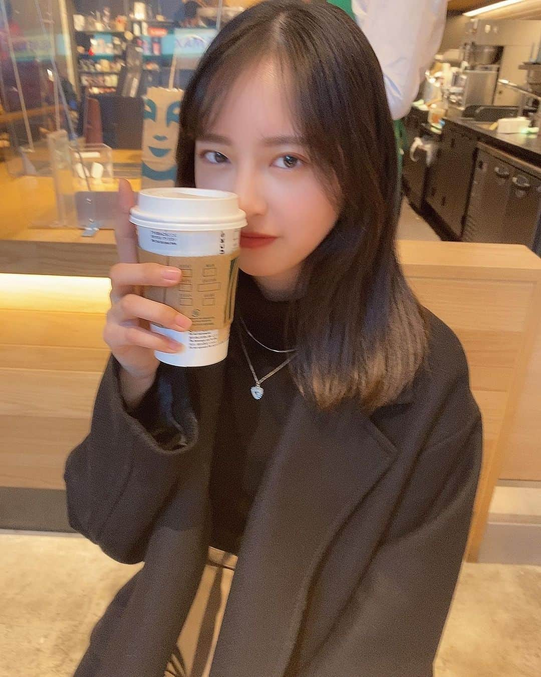 大槻りこさんのインスタグラム写真 - (大槻りこInstagram)「新作美味しかった☕️♡ . . #instagood #fyp  #starbucks #starbucksjapan」1月22日 21時32分 - riko_ohtsuki