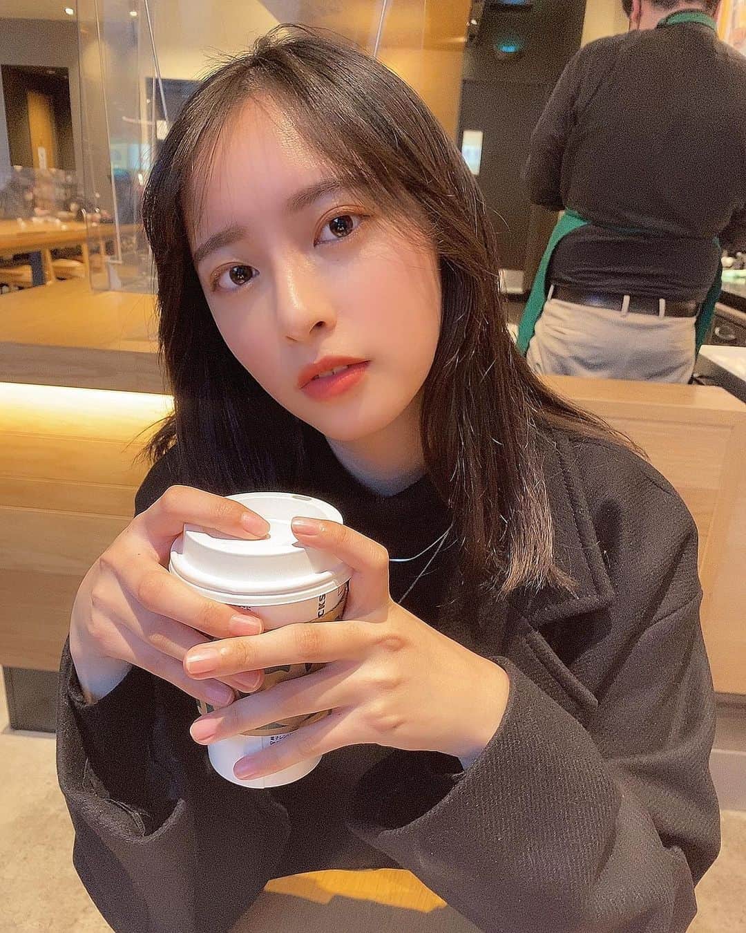 大槻りこのインスタグラム：「新作美味しかった☕️♡ . . #instagood #fyp  #starbucks #starbucksjapan」