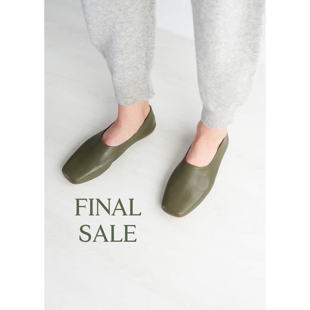 テーリポルキのインスタグラム：「Last week of final sale, shop before they're gone for good!⠀⠀⠀⠀⠀⠀⠀⠀⠀ ⠀⠀⠀⠀⠀⠀⠀⠀⠀ #TERHIPÖLKKI #terhipölkkistore #finnishdesign #sustainable #footwear #shoes #sale #finalsale」
