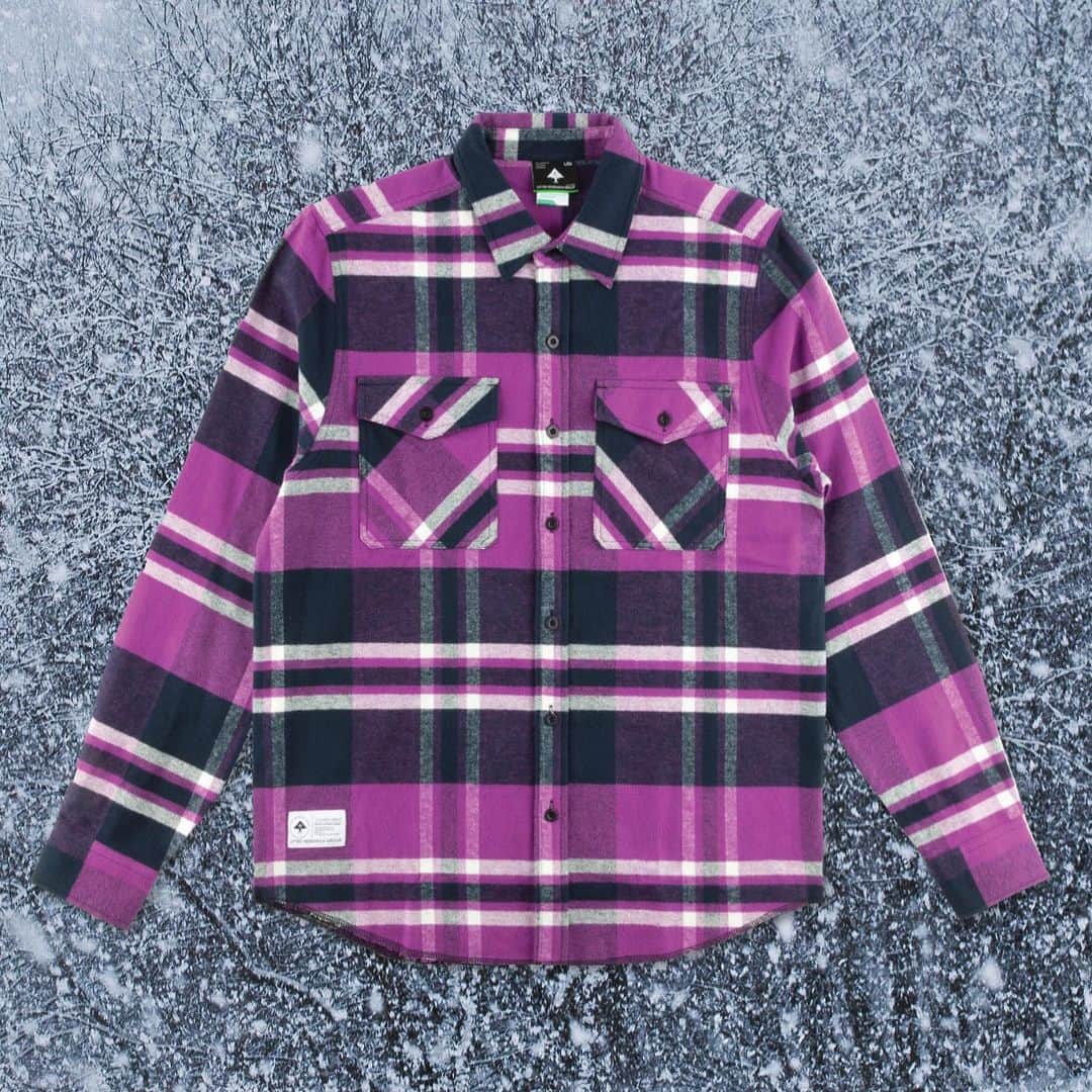 エルアールジーのインスタグラム：「🥶 🌲 ❄️」