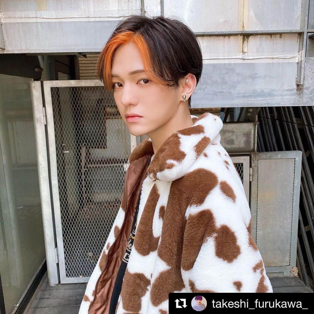こんどうようぢさんのインスタグラム写真 こんどうようぢinstagram 髪の毛イメチェン どうかな どうかな Repost Takeshi Furukawa With Get Repost 前下がりセンターパート カラーはフェイスフレーミングでオレンジを ようぢ君いつも