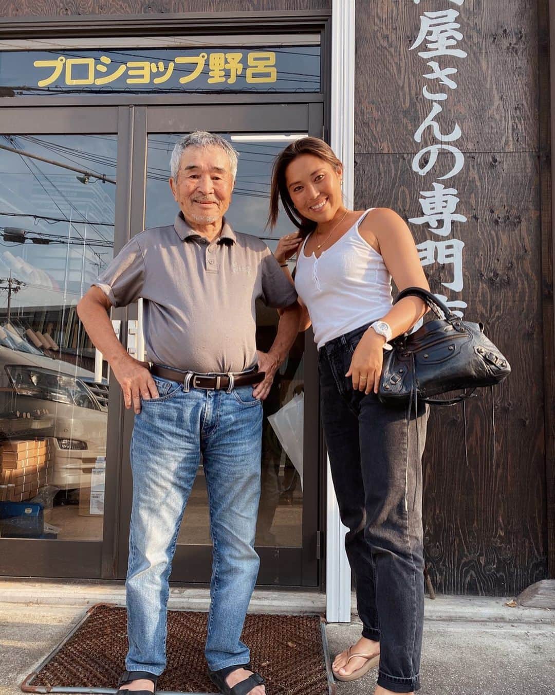 野呂玲花さんのインスタグラム写真 野呂玲花instagram 南港じーちゃん 01 22 09 06 本当に今までばーちゃんとパパたちとれいかたち孫の事をいっぱいの愛で守ってくれて 愛してくれてありがとう じーちゃんは最後までカッコよかった れいかはじーちゃん