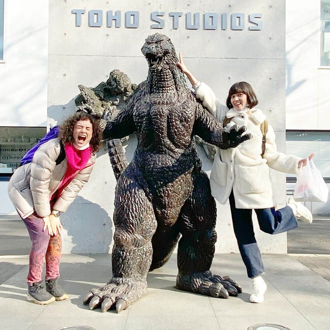 山口尚美のインスタグラム：「ママは今日仲良し仲川希良りん @kiranakagawa とお仕事してきました！ 撮影で一緒になるの久しぶりだったのでめっっちゃ嬉し楽しかった🥳💖 この機会を与えてくださった全ての方々に感謝…🙏🌈❣️ どうぞお楽しみに🎵」