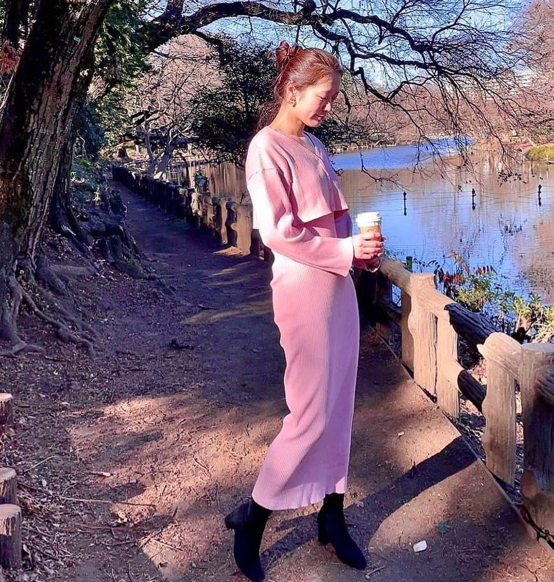 市原佑梨さんのインスタグラム写真 - (市原佑梨Instagram)「冬の公園寒さ染みる❄️💖✨✨ #ootd#fashiongram#fashionstyle#dress#fashionblogger#setup#setupdress#ワンピ#birthdaybash#バースデーバッシュ#セットアップワンピ#セットアップ#ワンピースコーデ #ワンピ好き#ロングワンピース#私服#私服コーデ #私服紹介」1月22日 22時44分 - yuri_ichihara