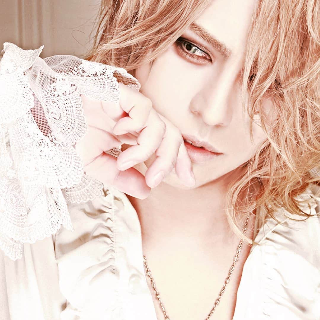 KAMIJOのインスタグラム：「#KAMIJO Online Talk Live「裏貴族」 February 14th,2021 19:00 Enjoy!」