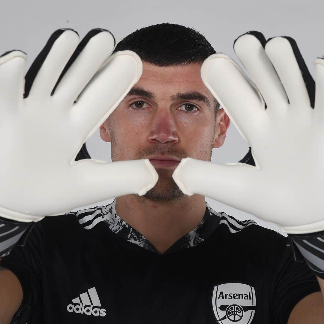 アーセナルFCさんのインスタグラム写真 - (アーセナルFCInstagram)「🧤 Are you following our new keeper yet?⁠ ⁠ 👉 @matyryan⁠ ⁠ #Arsenal #Ryan #Gunners」1月23日 4時40分 - arsenal