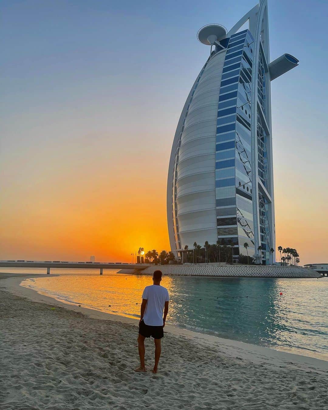 ステファン・エル・シャーラウィさんのインスタグラム写真 - (ステファン・エル・シャーラウィInstagram)「Dubai.. I’ll miss you but it’s  time to go ☀️❤️👋🏼」1月22日 23時11分 - stewel92