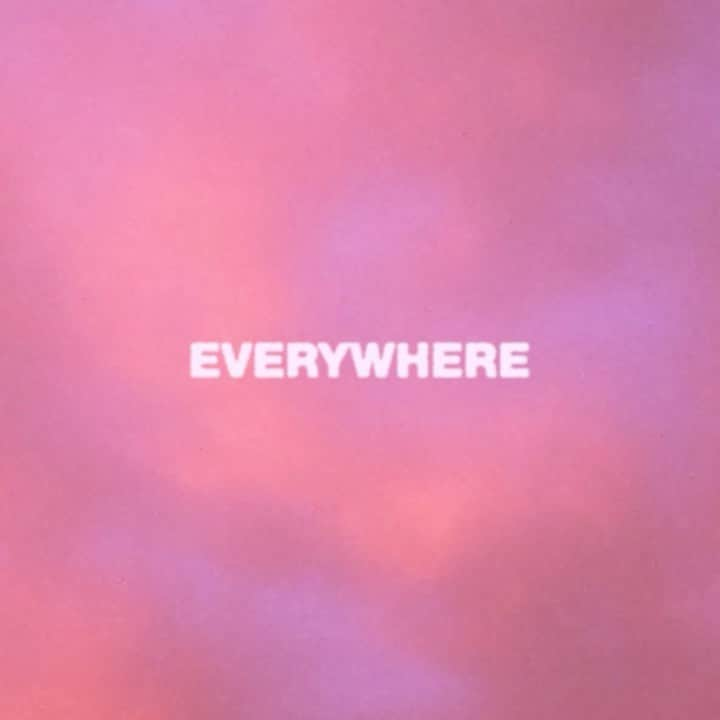 スモールプールズのインスタグラム：「recorded a version of one of our favorite Fleetwood Mac songs over holiday break :) ‘everywhere’ w @emilyvaughnx is out now! ☁️ link in bio」