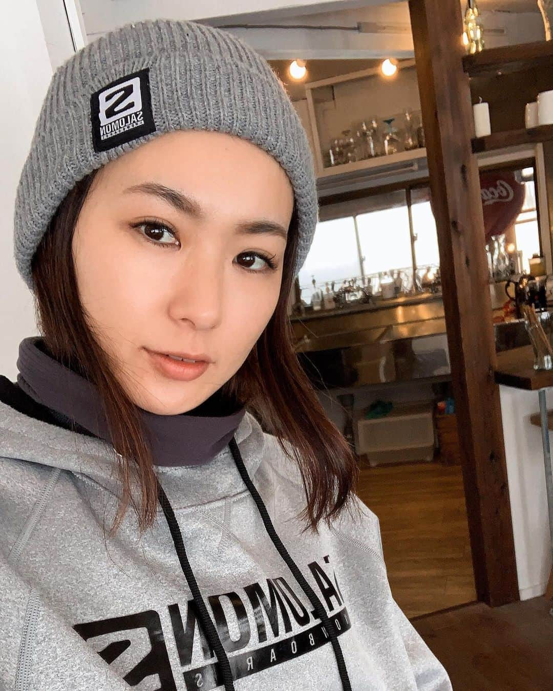 矢原里夏さんのインスタグラム写真 - (矢原里夏Instagram)「⛷🏂﻿ #SalomonWoman﻿ ﻿ ﻿ ﻿ #サロモン がキャンペーンやってるってよ！﻿ ☆★☆★☆★☆★☆★☆★☆★☆﻿ 『てぶらアピール』の﻿ 映える写真をInstagramに﻿ 投稿し、素敵な賞品を当てよう！﻿ ﻿ サロモンジャパンの公式インスタグラムを﻿ フォローし、サロモンステーションで﻿ レンタルした用品とゲレンデで楽しむシーンを﻿ Instagramにハッシュタグ「#salomonstation」と﻿ 各スキー場指定のハッシュタグを付けて﻿ 投稿してくれた方の中から抽選で合計80名様と﻿ 8組様に素敵な賞品をプレゼント！﻿ ﻿ ﻿ ﻿ ﻿ #salomon #salomonambassador #goprojp﻿  #runninggirl #running #marathon #trailrunning  #sportsgirl #ski #snowboard #スノボ #スノボ女子 #スキー女子#スポーツ女子  #サロモン #ヤハラリカ #アウトドア #rikayahara #スポーツ #サロモンアンバサダー  #スキー #冬 #japan #trip」1月22日 23時55分 - rika_yahara