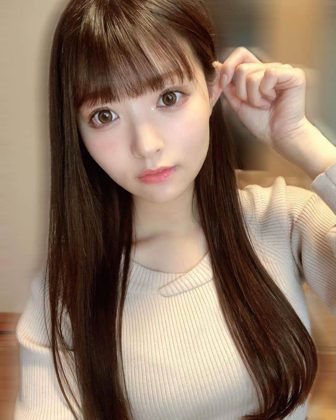 林あやののインスタグラム：「👂  #虹色の飛行少女 #アイドル #idol #私服 #ロングヘア #japanesegirl #좋아요」