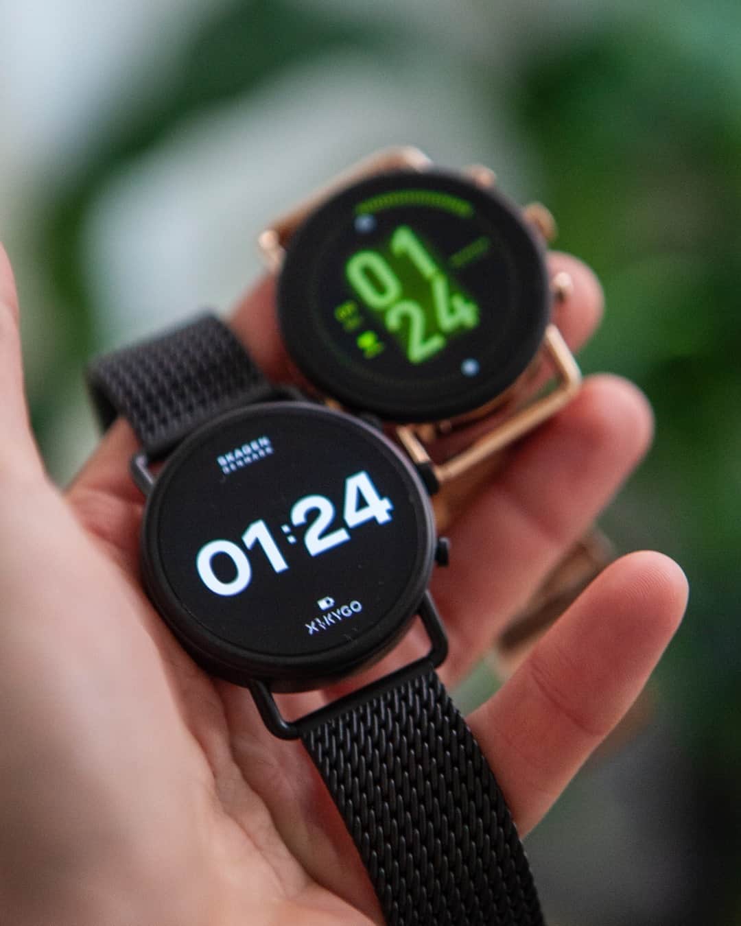 スカーゲンのインスタグラム：「Pick the watch face that coordinates with your look each day. Shop our Falster 3 smartwatch now. Photo by @young_emperors」