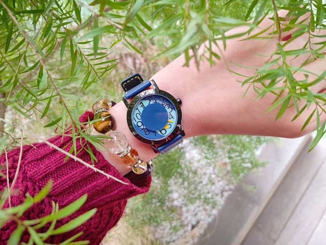 松浦麻里奈さんのインスタグラム写真 - (松浦麻里奈Instagram)「「ＮＯ Monday」の時計⌚😁🍒 →→【 @nomonday_jp 】  季節をカラフルな色彩で表現したSEASON COLLECTION。  春、夏、秋、冬のコンセプトの時計があって、 鮮やかな緑は春、神秘的な紫は秋 薄いグレーは冬をイメージしてるみたい😁⚡  これはその夏の時計を付けてるよっっ💓 Blueの色に、針は黄色い🤗✨  ノーマンデーの時計は、 カラーバリエーションも豊富だし種類も多いから 自分の好きな時計や、時計によって ベルトのカスタマイズも出来る❗  色んなコーディネートに大活躍😁👍  @nomonday_jp 10%OFF 割引↑クーポンコード配布中  コードは『 ay114kz55　』😁👍  #ノーマンデー #monday #NoMonday #時計 #時計好き #腕時計くら部 #Blue #手元倶楽部 #腕時計 #シンプル #時計写真 #watchlover #watchcollector #watches#awesome  #girl #watch #photo #picture #photography #pr #flower #休日 #LIFE #ファッション #fashion #fashiongram #watches #holiday #fanny」1月23日 0時29分 - ay114.831m