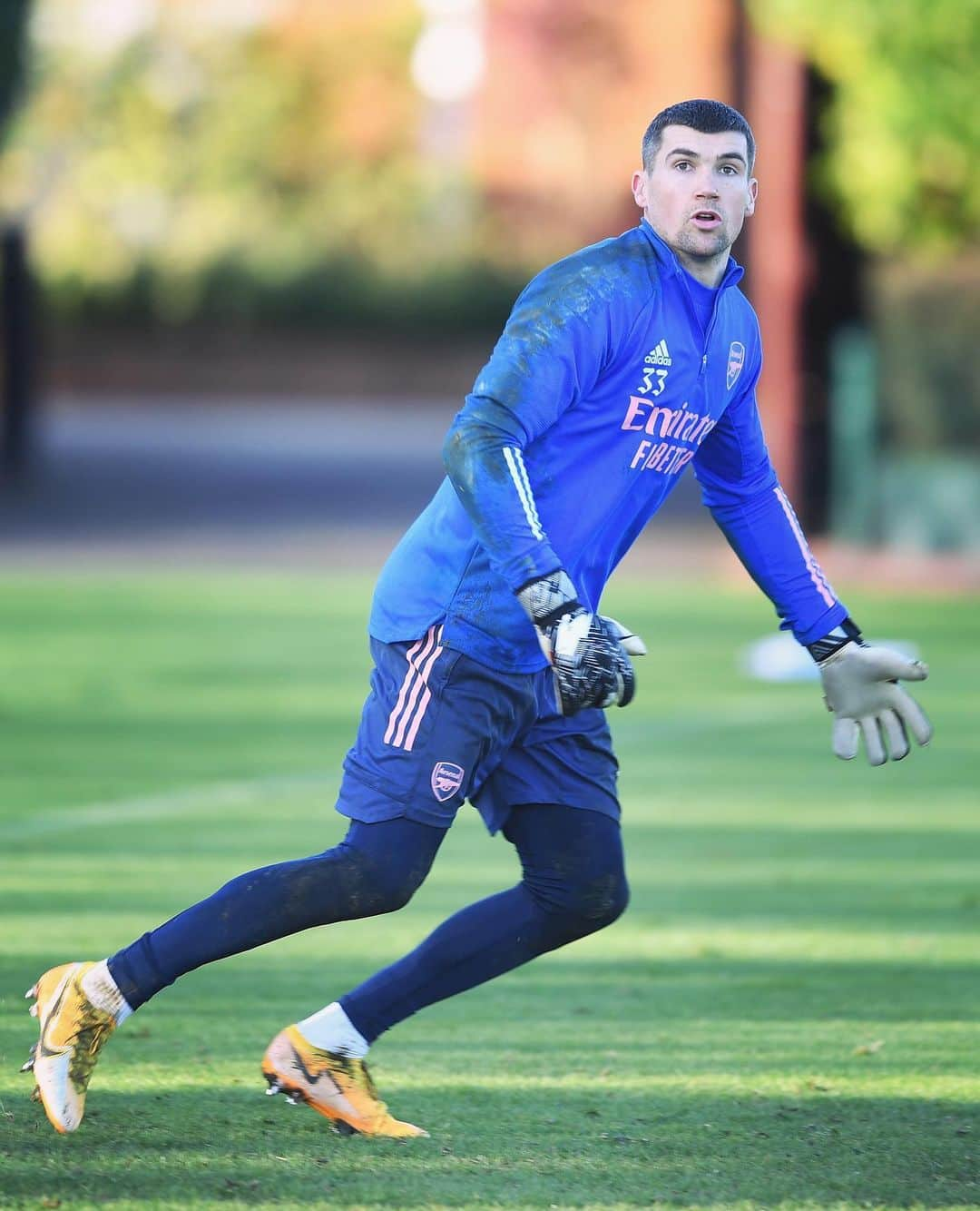 アーセナルFCさんのインスタグラム写真 - (アーセナルFCInstagram)「First training session with the Arsenal ✅⁠⠀ ⁠⠀ #Arsenal #Ryan #training #EmiratesFACup」1月23日 1時07分 - arsenal