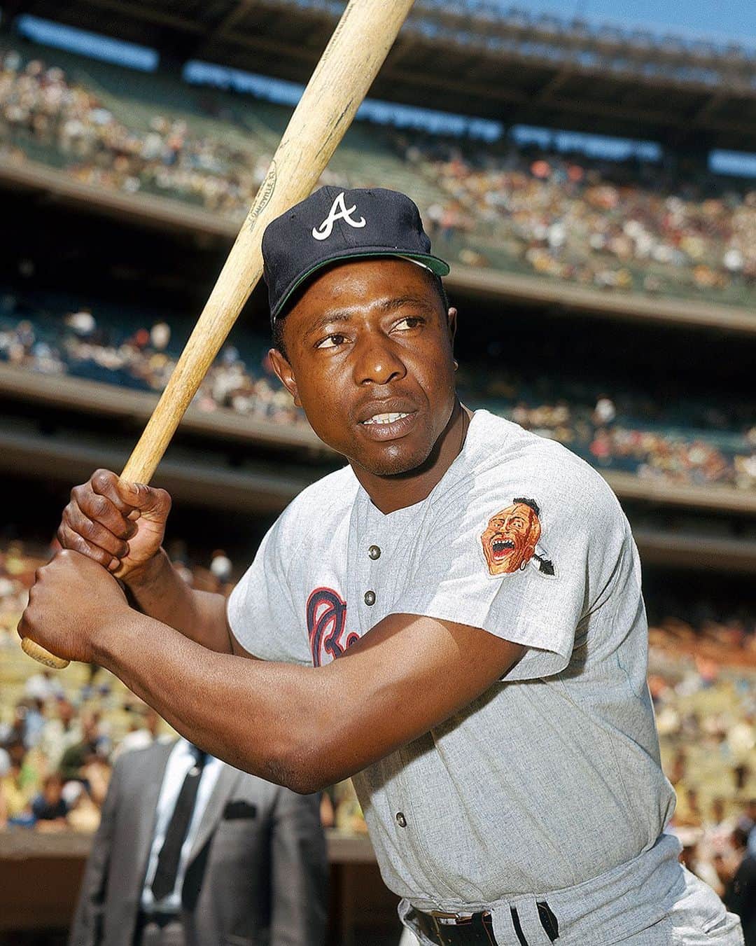 People Magazineさんのインスタグラム写真 - (People MagazineInstagram)「MLB Hall of Famer Hank Aaron has died at the age of 86. 💔 Tap the bio link for more. 📷: Louis Requena/MLB via Getty Images」1月23日 1時34分 - people