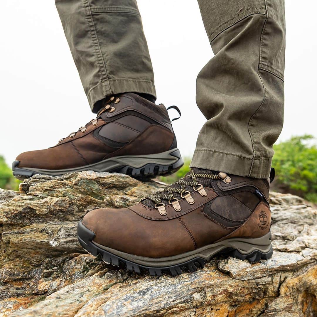 ティンバーランドさんのインスタグラム写真 - (ティンバーランドInstagram)「These boots were made for hiking! Where's your favorite place to enjoy the outdoors? #Timberland」1月23日 2時27分 - timberland
