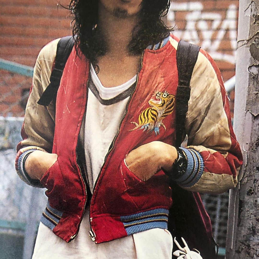 のインスタグラム：「If you're wondering what to wear, wear red」