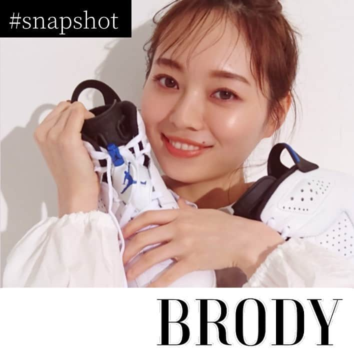 BRODY（ブロディ）さんのインスタグラム写真 - (BRODY（ブロディ）Instagram)「【Instagram限定オフショット】  #乃木坂46　3期生特集の #BRODY 2月号より 本日は #梅澤美波 さんのオフショットをお届け！  12人全員のグラビア& 17000字の超ロングドキュメントの全42ページ。  一人でも多くの乃木坂46ファンに 読んでいただきたいです！  電子版も配信中！ ぜひご覧ください👟♥️  .  〰︎〰︎〰︎〰︎〰︎〰︎〰︎〰︎〰︎ #梅澤美波 #brody  #梅澤美波推し #みなみん #うめちゃん #梅ちゃん #乃木坂46好きな人と繋がりたい  #みなみん推し #うめちゃん推し #梅ちゃん推し #のぎざか46  #乃木坂46好きな人と仲良くなりたい #アイドル」1月23日 12時31分 - brody_magazine