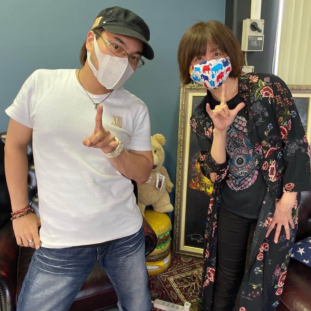 田村直美のインスタグラム：「今日でーす﻿ 1/23(土)20時〜 ﻿『振り付け覚えて、一緒に踊ろう！  〜見参!ポケモンメザスタ!!〜』 田村直美・幡野智宏あ〜んどゲッツ先生  無料同時配信 ○MOJOSTYouTubeチャンネル https://youtu.be/M2xaBKcfwY4 ○幡野ツイキャス https://twitcasting.tv/tomohiro_hatano ○田村インスタ　tamura_naomi おーどーるよー♪ 見学ok😆 冷やかし・賑やかし希望✨✨」