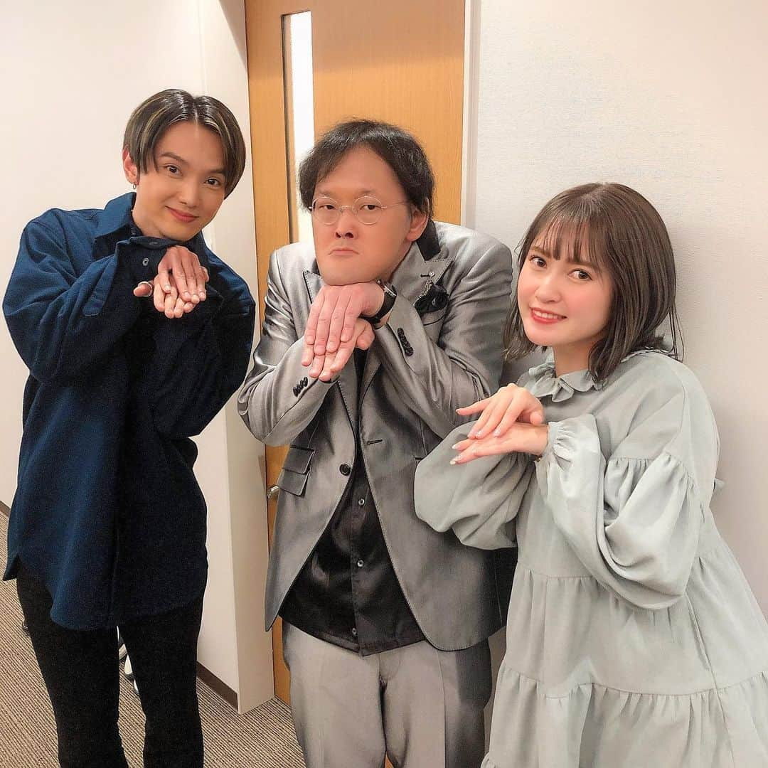 南彩夏のインスタグラム：「痛快！明石家電子台 稲田さんと💜  #明石家電視台 #テレビ #mbs #オンエア #ありがとうございました」