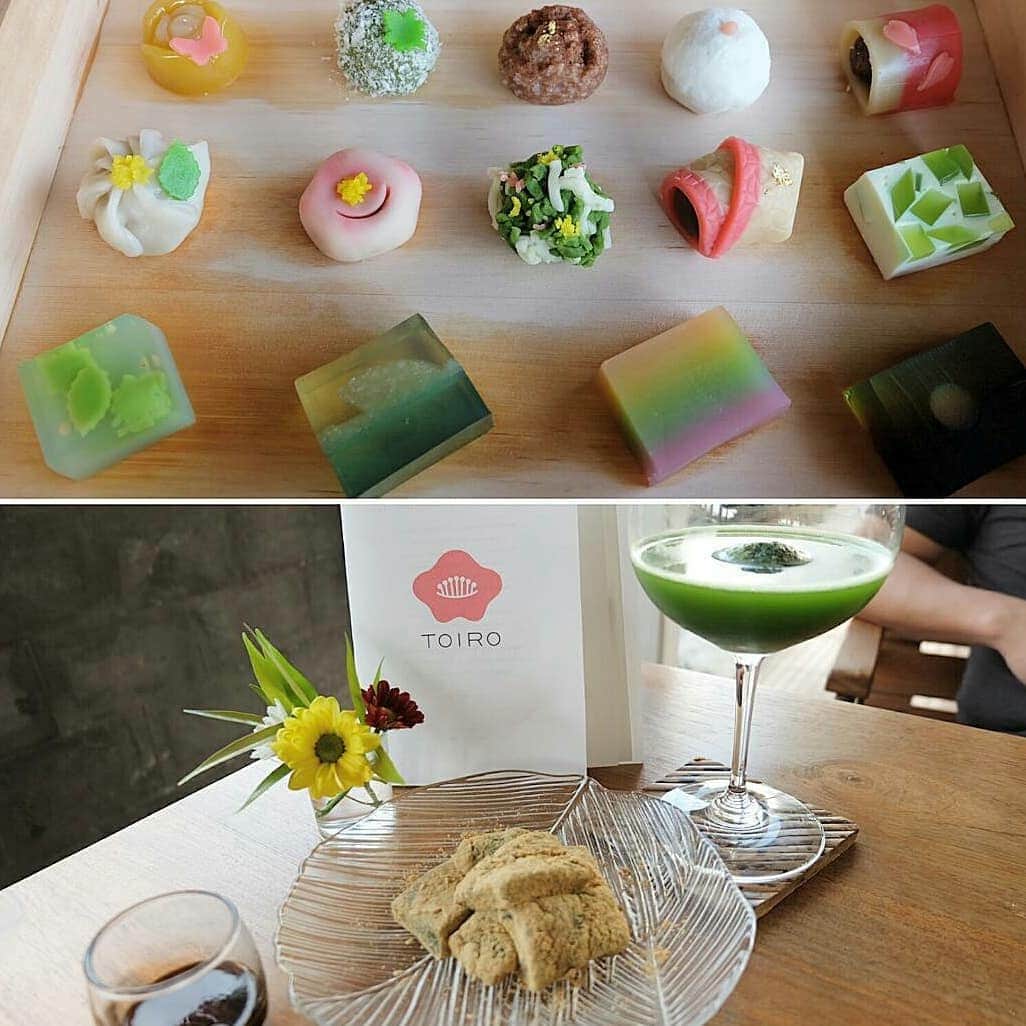 toiro_wagashiのインスタグラム：「Enjoy the weekend with us 💘 Treat your self.  our shop is open 9.30am-5pm.  we look forward to seeing you here with us soon. Smile and enjoy the weekend 🌻 #toirowagashi」