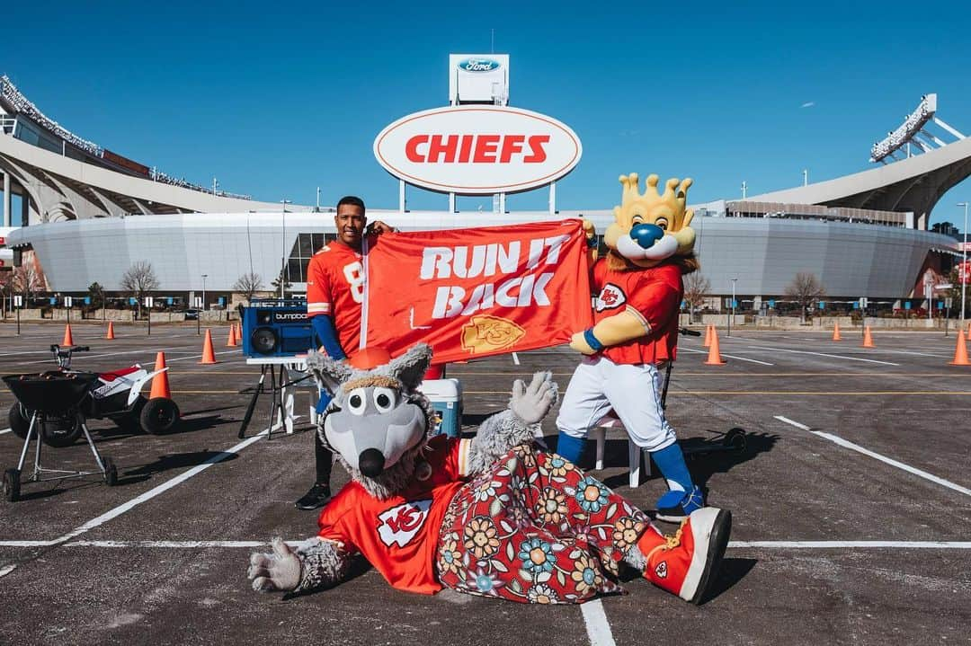 サルバドール・ペレスのインスタグラム：「#RunItBack @chiefs Let’s Go Chiefs...🔥🔥🔥💪🏽💪🏽」