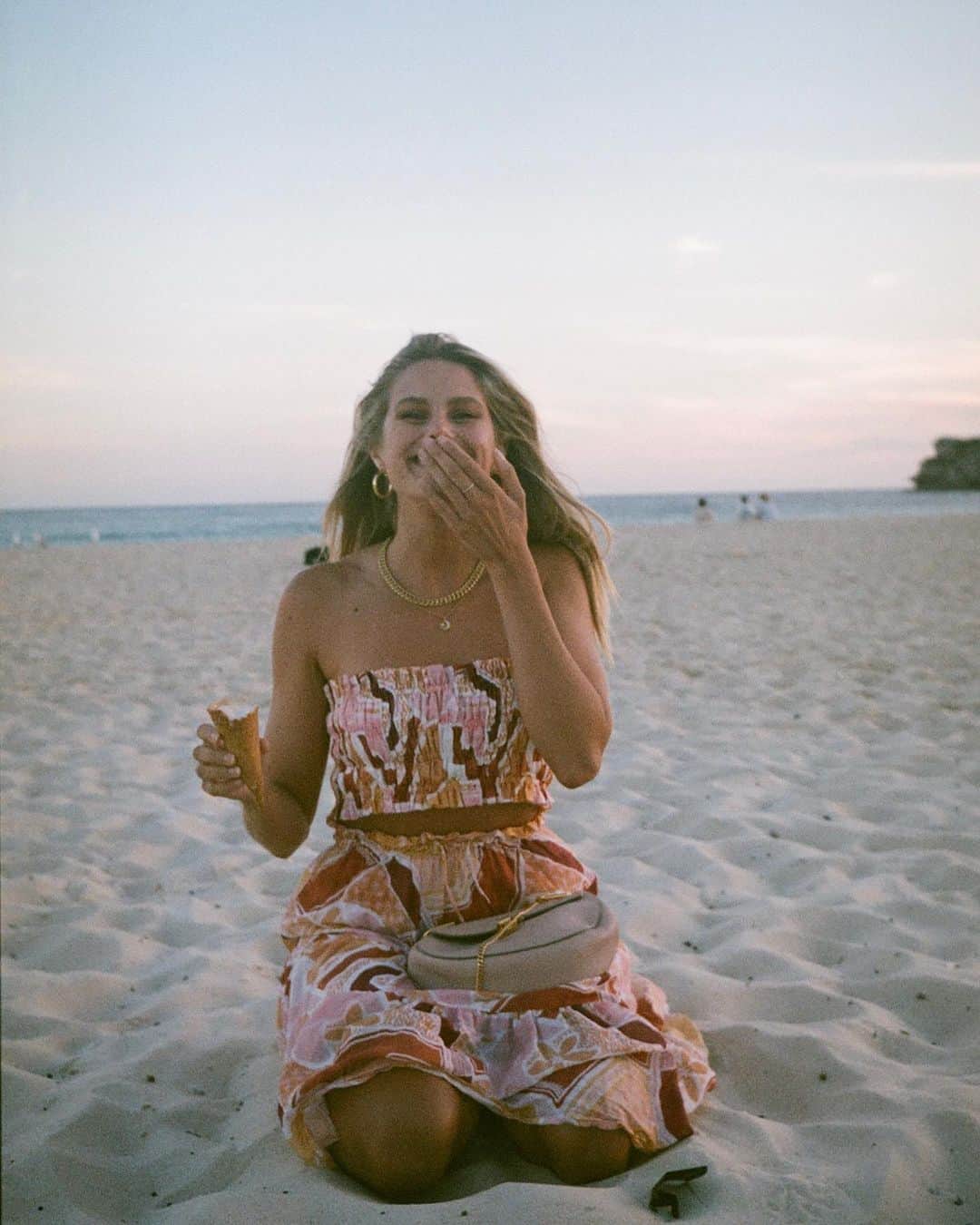 ナタリー・ジェーン・ローザーさんのインスタグラム写真 - (ナタリー・ジェーン・ローザーInstagram)「Film drop 🎞  from a perfect summer arvo ☀️🍦」1月23日 5時16分 - natalie_roser