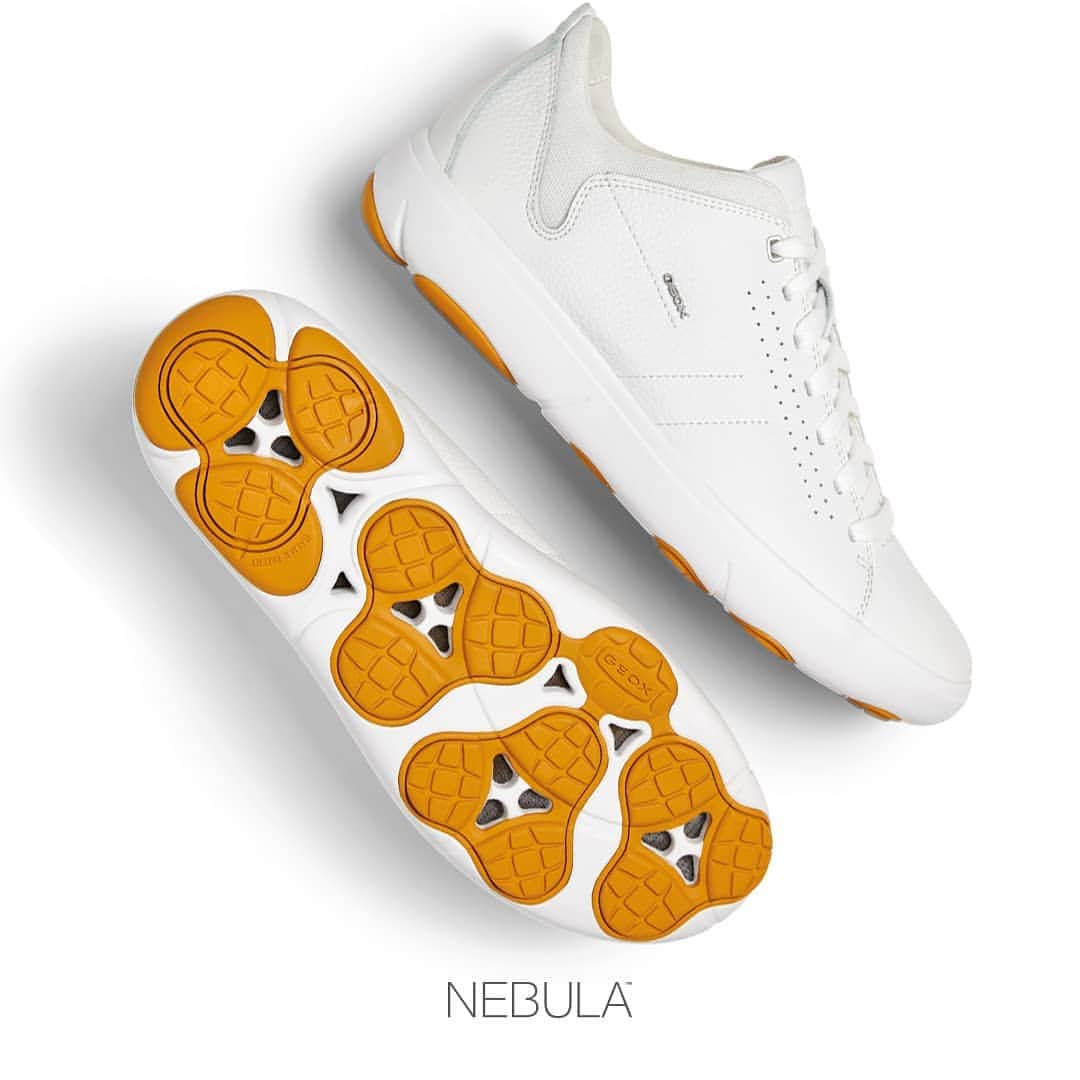 ジェオックスのインスタグラム：「A winning combination of comfort and technology. Choose Nebula™ Y as your iconic staple for everyday wear. ​ ​ ​ ​#geox #geoxshoes #ExpressYourWorlds」