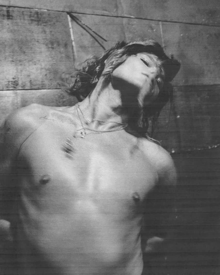 クロムハーツのインスタグラム：「+ blur + + + @iblamejordan shot by @laurielynnstark」