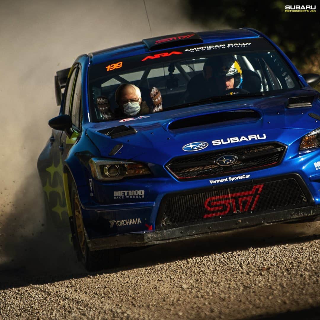 のインスタグラム：「New co-driver for @travispastrana for 2021? ﻿ ﻿✅ lives close to @vermont.sportscar  ﻿✅ comfortable at cold weather rallies ﻿❌ has trouble turning pages with mittens on ﻿ ﻿#199subaru #feelthebern #vermontlife #sorryrhianon #subarurally #subaru #rally #rallye #mittens #coldbernie  ﻿」