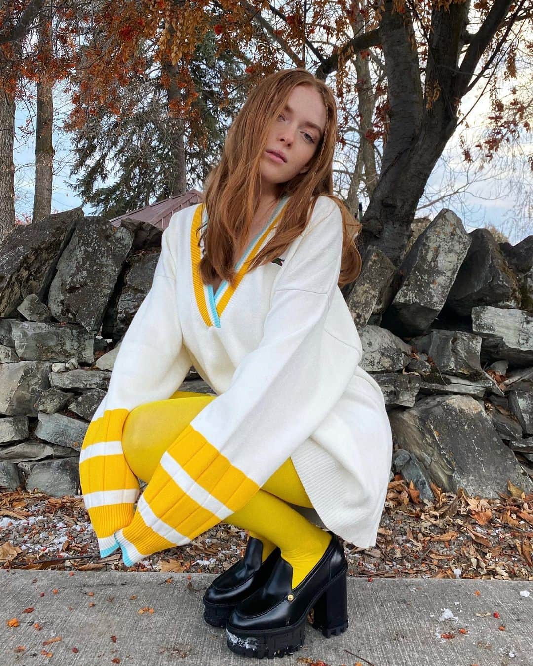 Larsen Thompsonのインスタグラム：「I spy with my lil eye an 🐊」