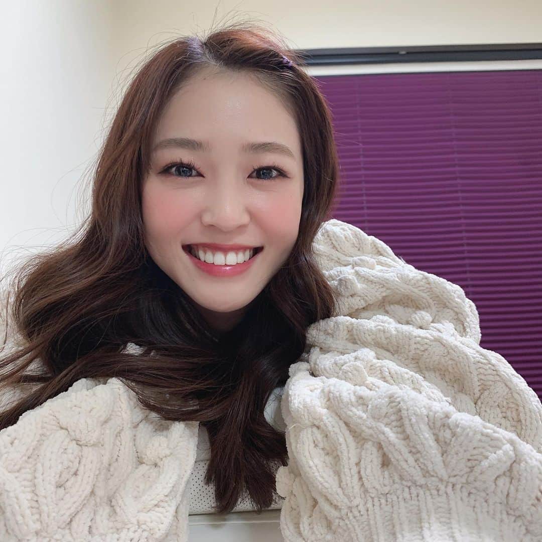 橘香恋のインスタグラム：「おはようございます❤︎﻿ ﻿ 前回の投稿に﻿ イイネとコメントありがとうございます☺﻿ ﻿ ﻿昨日は、シェアボタン押す前に 2度寝してしまい投稿できませんでした☁️ ﻿ ﻿昨日の夢で 火事が爆発して駆け付けて バケツの水で鎮火しました‼︎」