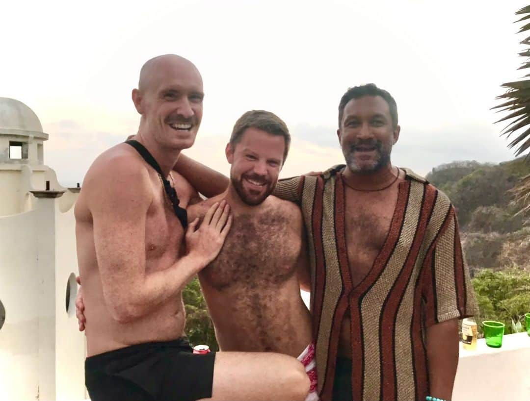 トームさんのインスタグラム写真 - (トームInstagram)「A month with these COVID (free) QUARANTINE CUTIES on the nude beach where they let me be myself (a #NEVERNUDE ) was just #HEAVENLY #Zipolite #Oaxaca  . Taken at @drgogol and my joint bday celebration by @mexicanjihad  . Have known @nicklem for more than half his life! Time to call it quits maybe ?」1月23日 6時27分 - tomenyc