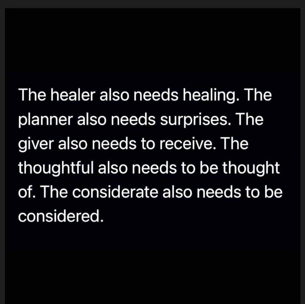 ヴィオラ・デイヴィスさんのインスタグラム写真 - (ヴィオラ・デイヴィスInstagram)「#InvestInYourMentalWealth 💚 🔁@cthagod」1月23日 6時39分 - violadavis