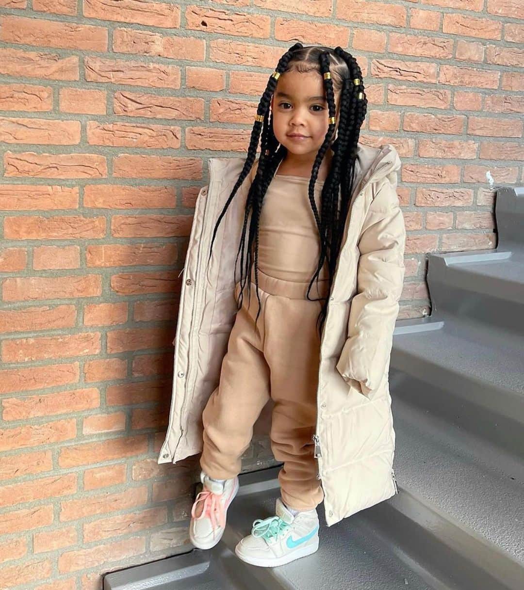 I N S T A B R A I Dさんのインスタグラム写真 - (I N S T A B R A I DInstagram)「@quenisha.qiana giving me all the weekend inspo I need - absolutely killing the style + braid game 🙌🏽🔥💕」1月23日 6時48分 - instabraid