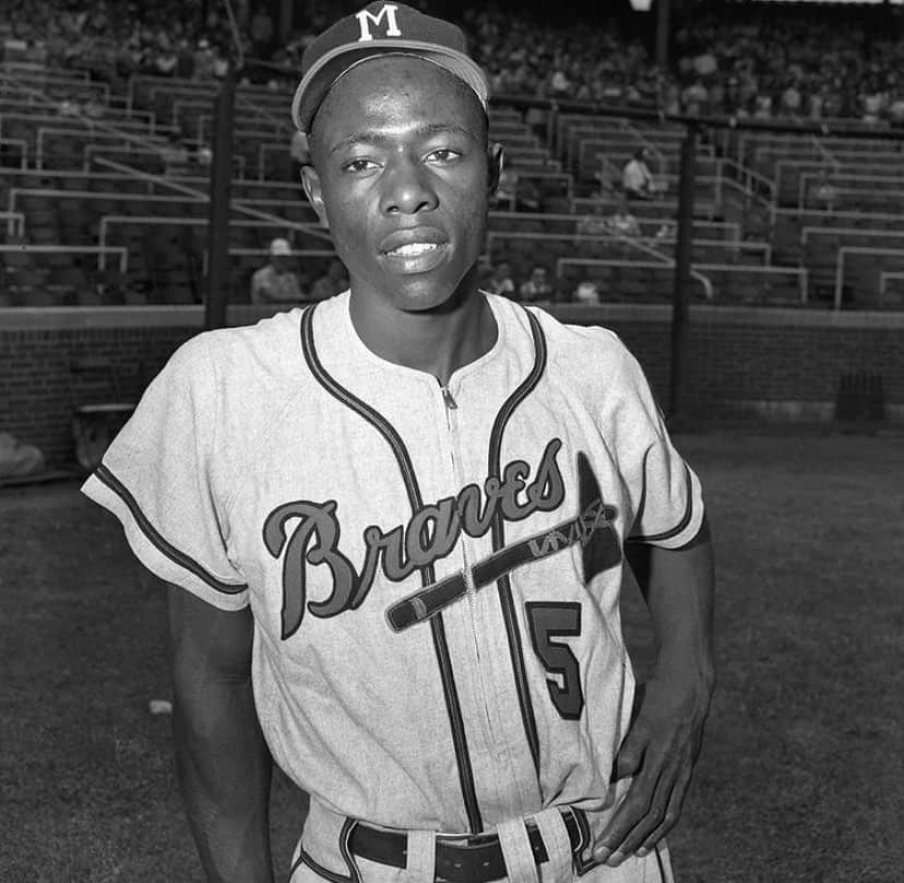 マーティン・ローレンスさんのインスタグラム写真 - (マーティン・ローレンスInstagram)「One of the best to do it! My prayers and condolences to the family of the legendary Hank Aaron. 🙏🏾 #hankaaron #rip #mlb #legend」1月23日 7時45分 - martinlawrence