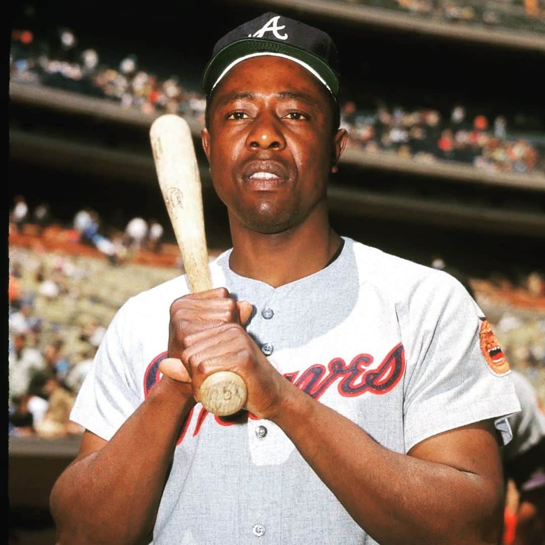 のインスタグラム：「Thank you Mr. Aaron! You played baseball at a time where you were not wanted! You received death threats everyday, yet you still persevered. You paved the way for not only the black baseball players, but black athletes from every walk of life.  Your courage carved a path for me and many like me to walk down.  I will be forever grateful to you!  Hank, you hit the status quo right out of the ball park and sports around the world are better because of you. Rest In Peace Hank Aaron! #RIP」